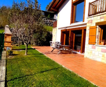 Apartamento rural Navarra, Apartamento Baztan Bidasoa ,Casa Rural Navarra, casa con chimenea, casa rural con chimenea, Casa Rural Baztan, Casa Rural Baztan Bidasoa, Casa Rural de Lujo, Casa Rural con encanto Navarra, Casa Rural lujo Navarra, Apartamento turístico Rural, Apartamento turístico rural Navarra, Apartamento Turístico Rural Baztan, Apartamento turístico ,Casa Rural Navarra, Apartamento turístico Rural Navarra, Apartamento con vistas, Apartamento Rural Baztan, Apartamento rural Bidasoa, Apartamento rural con encanto Navarra, Apartamento rural con columpios, apartamento rural familia, apartamento familiar navarra, apartamento rural con vistas, apartamento familiar Baztan, fotos de apartamento rural, imágenes de apartamento con encanto, apartamento con vistas, Sunbilla, vacaciones en Baztan, vacaciones en Navarra, turismo, turismo navarra, turismo Baztan, otoño diferente en Sunbilla,