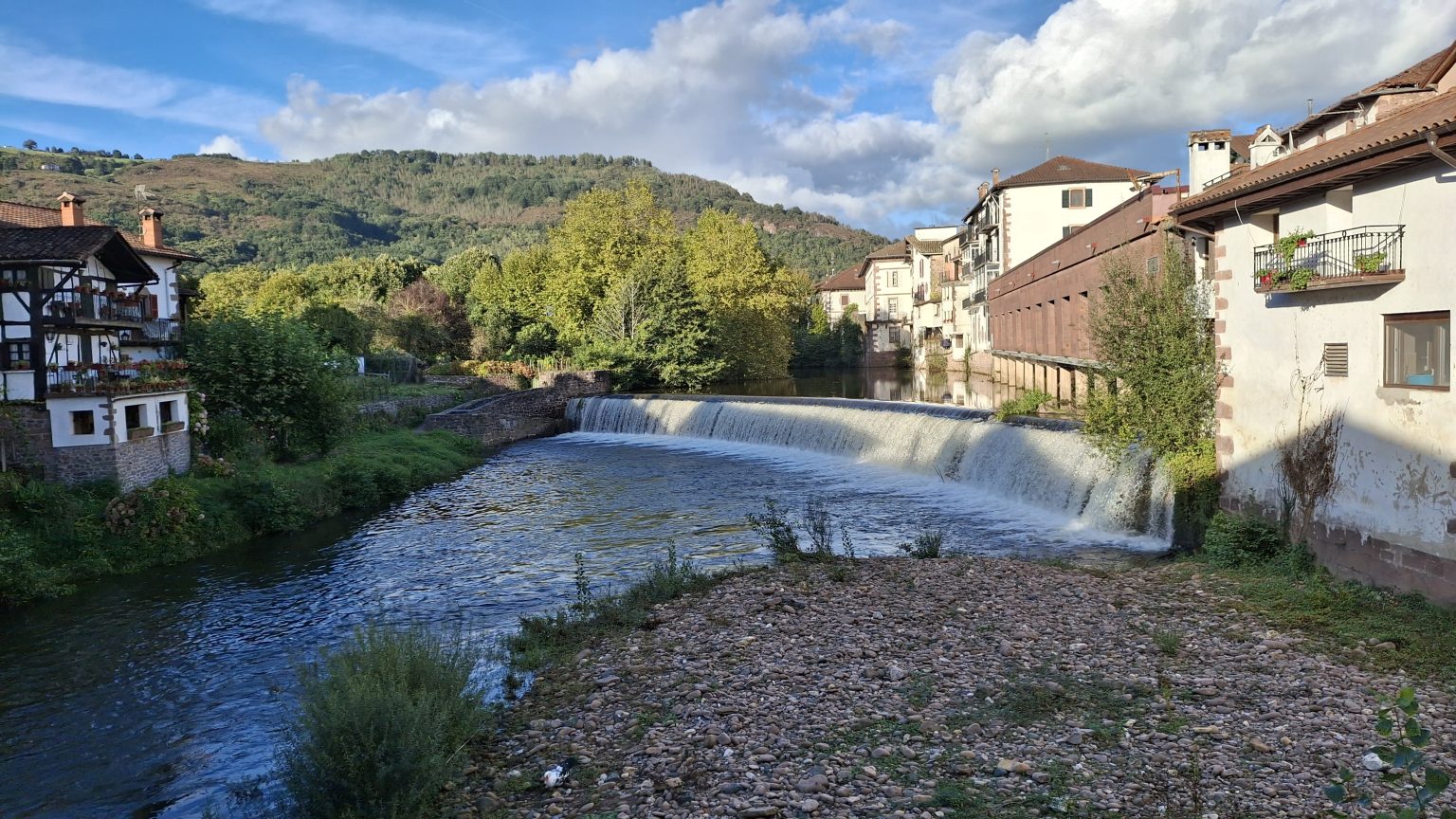 Rio Bidasoa en todo su esplendor