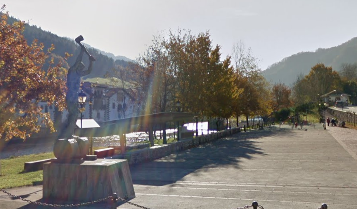 Walk in Sunbilla along the Bidasoa River